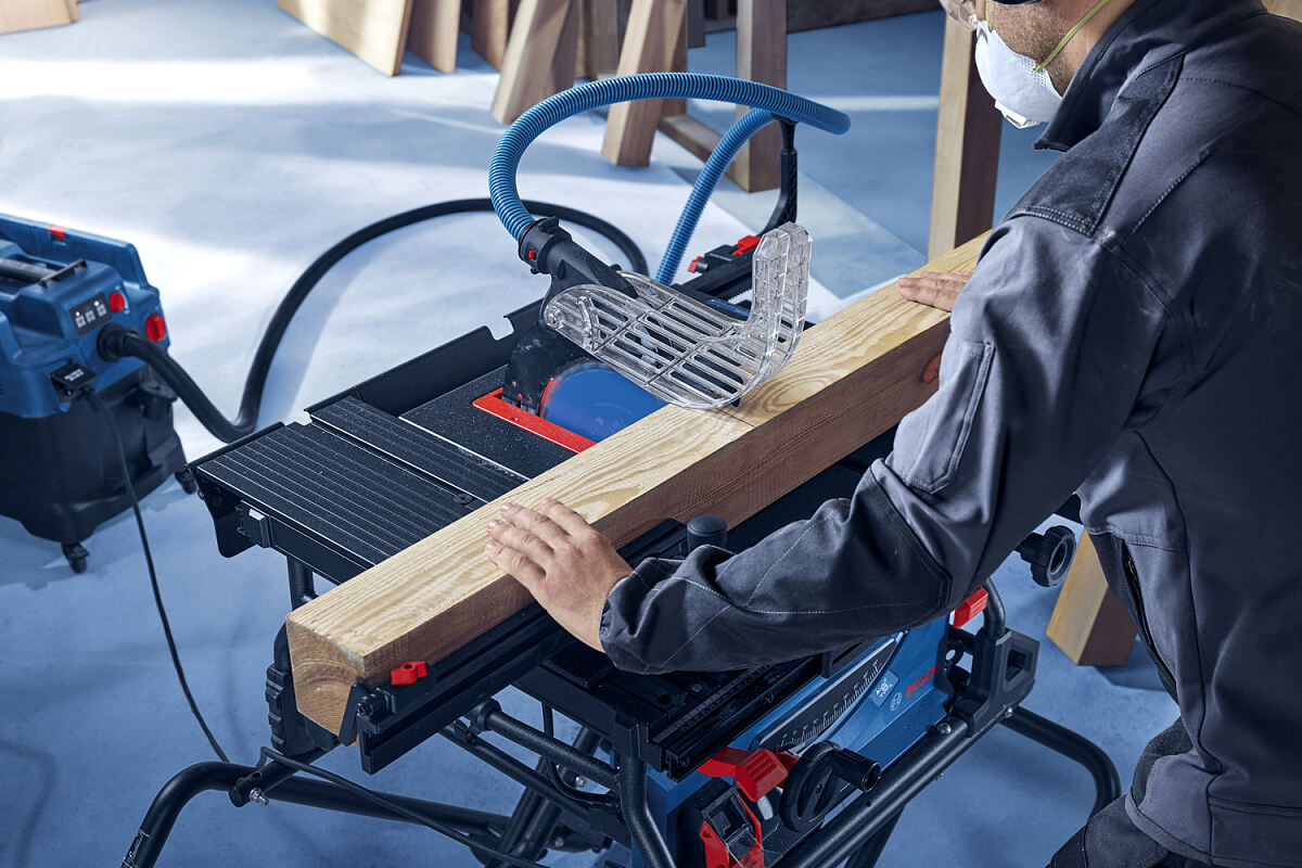 EXTS100-254X: mit Schiebeschlitten und bester Schnitthöhe in der Klasse