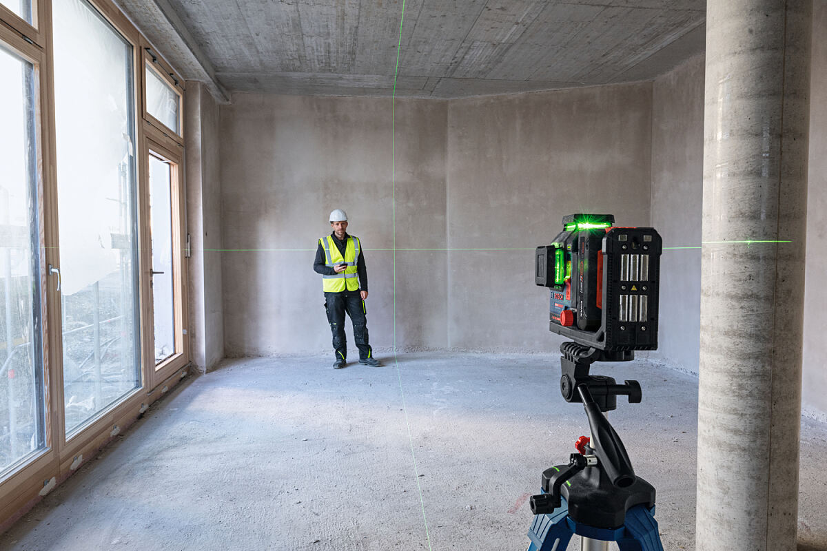 EXPERT EXLL18V-120-33CG mit Levelling Remote App