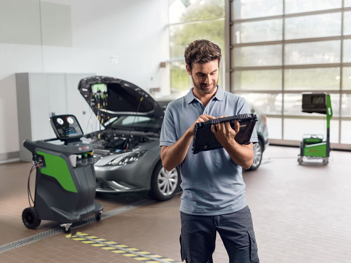 Der Bosch Unternehmensbereich Automotive Aftermarket präsentiert auf der AutoZum in Salzburg von 20. bis 23. Juni 2023 eine breite Palette an Innovationen und neuen Entwicklungen für den Werkstattmarkt. 