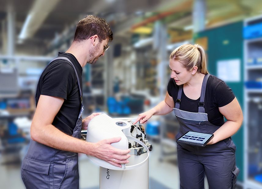 Service- und Wartungspersonal steht mit dem Hydraulic Hub von Bosch Rexroth ein umfangreiches Angebot an digitalen Services zur Verfügung.